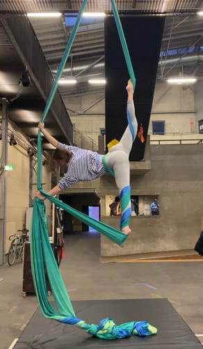 Aerial Silk Gradient spring