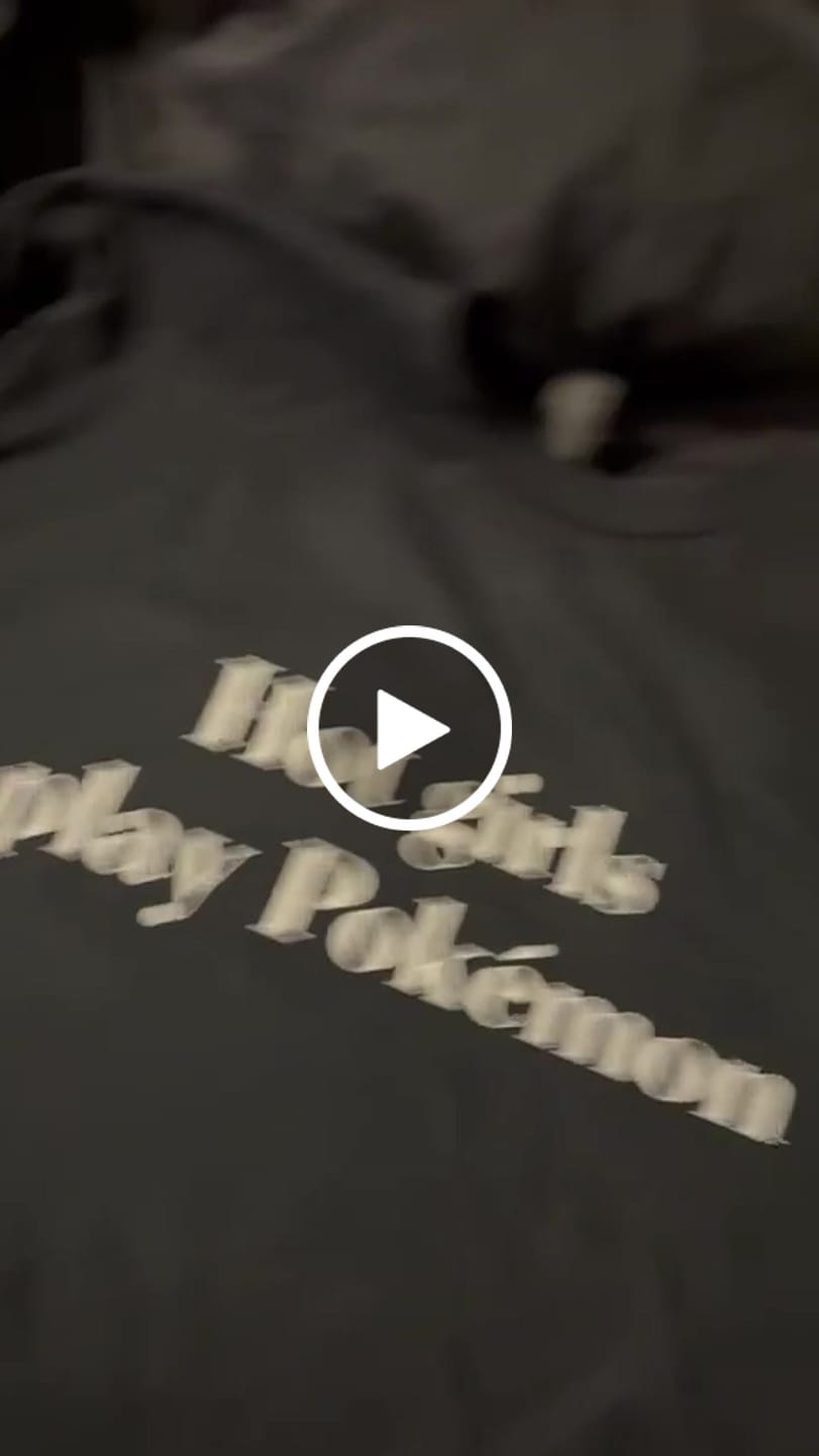 Customer video review of LAG DIN EGEN T-SKJORTE - UNISEX  - T-SKJORTE