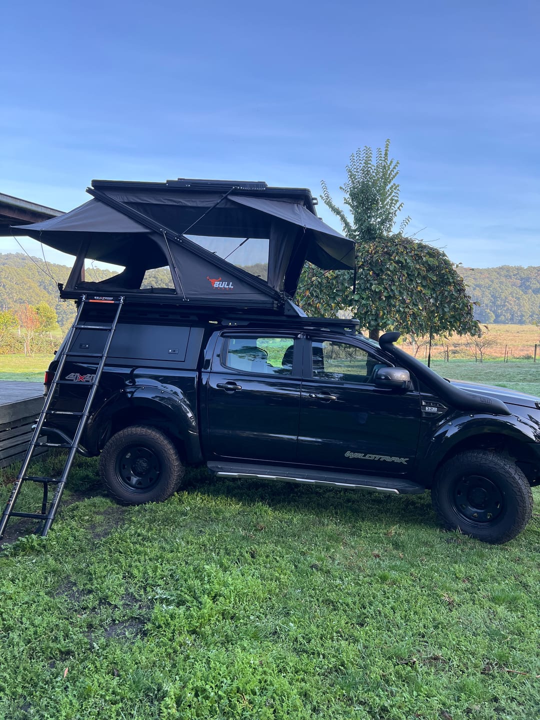 Customer photo review of Summit XLZ 1550 Rooftop Tent