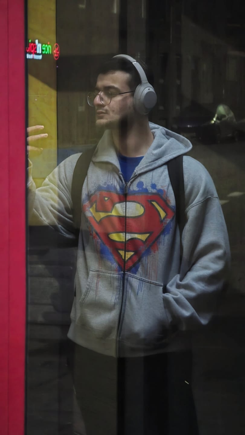 Customer photo review of 5011 - Superman Drip Zip-Ups
