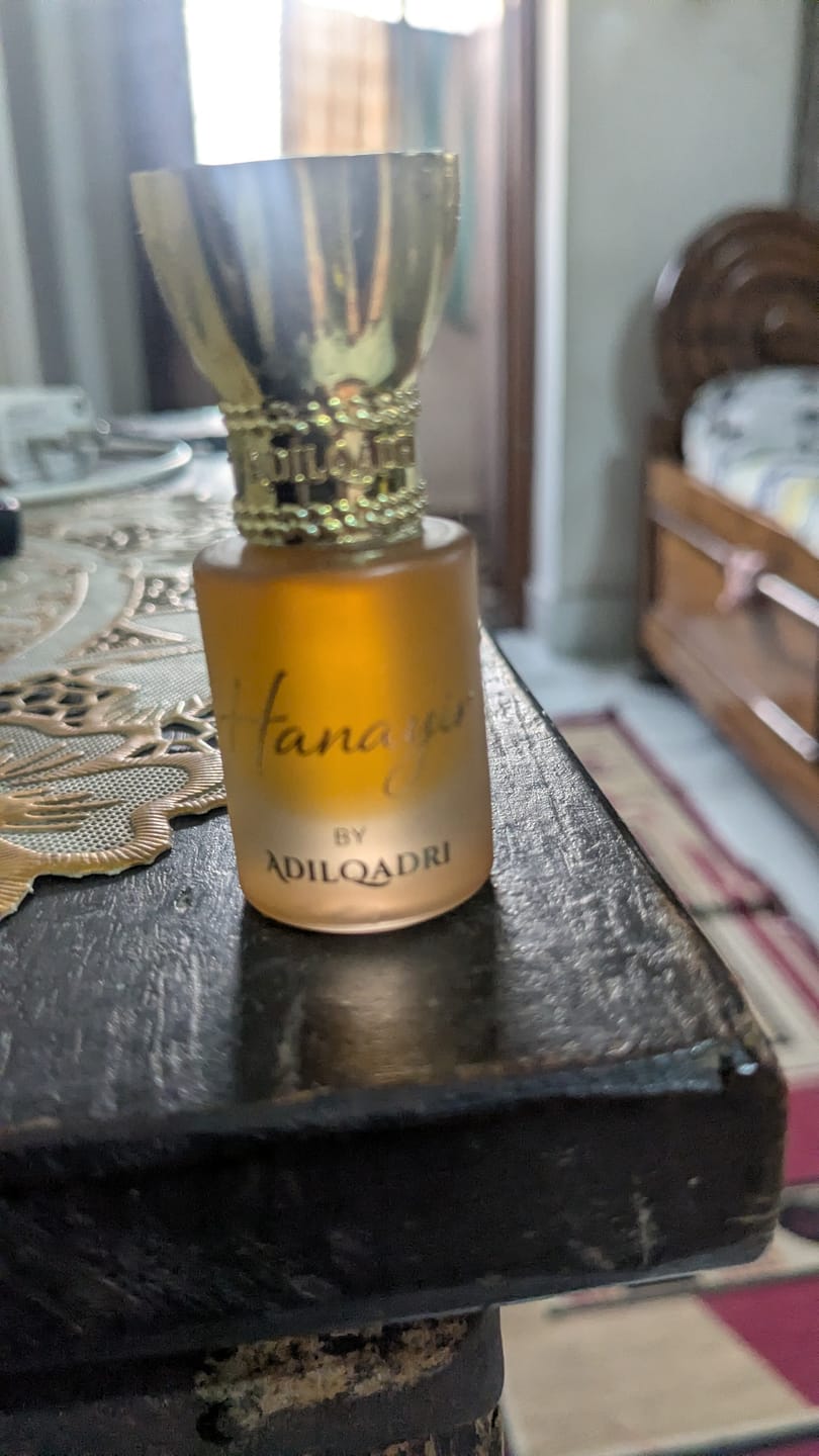 Customer photo review of Hanayir Luxury Attar Perfume 5.5 ML