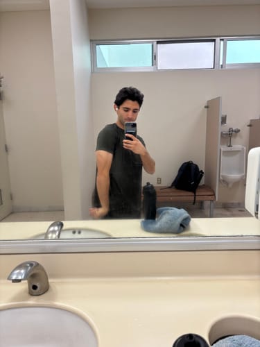 Customer photo review of Training Sport Tee - Army Green