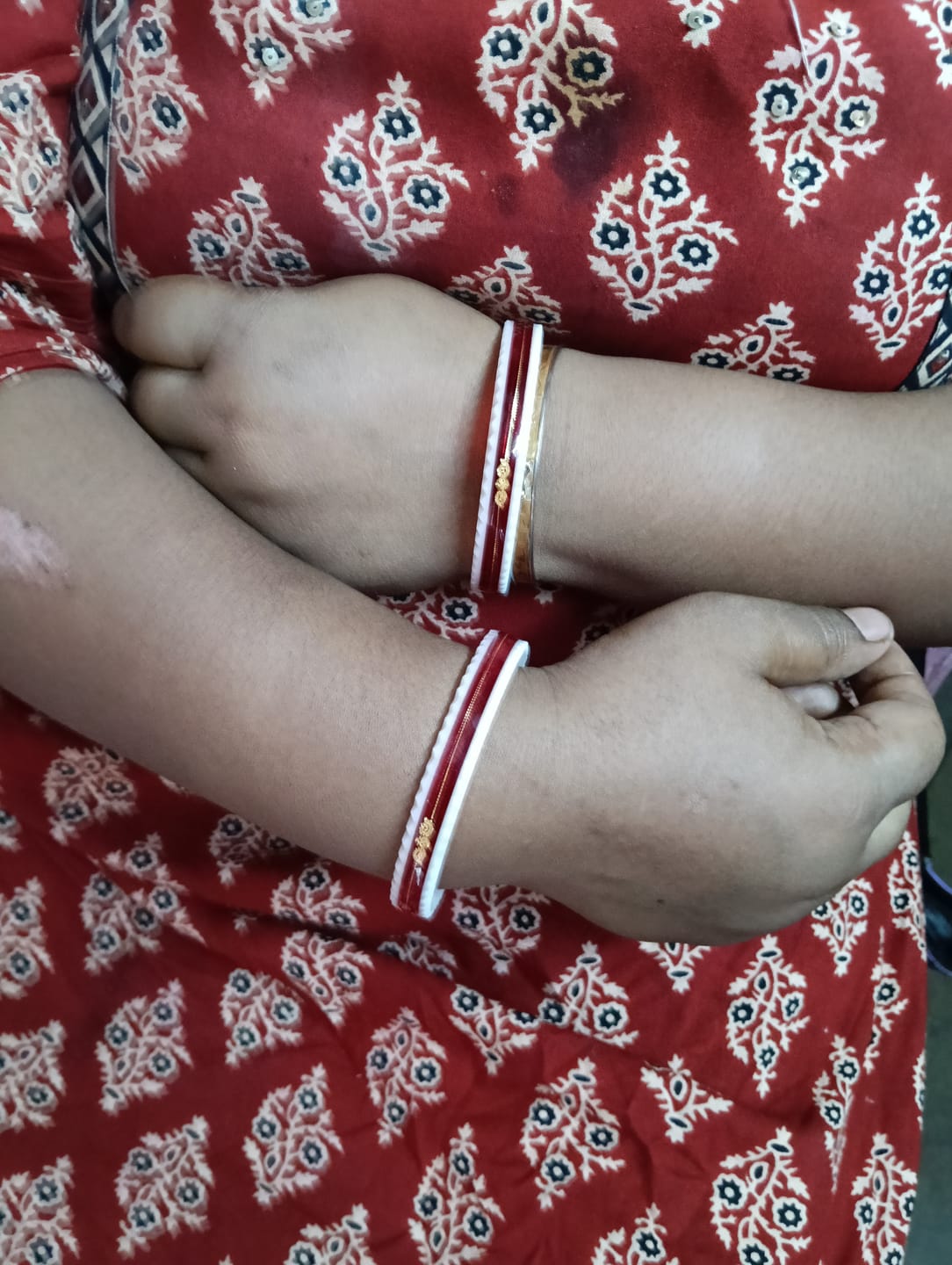 Customer photo review of Red – “Crimson Charm Women’s Bangle” (Pack of 1 Pair) (2 pis)