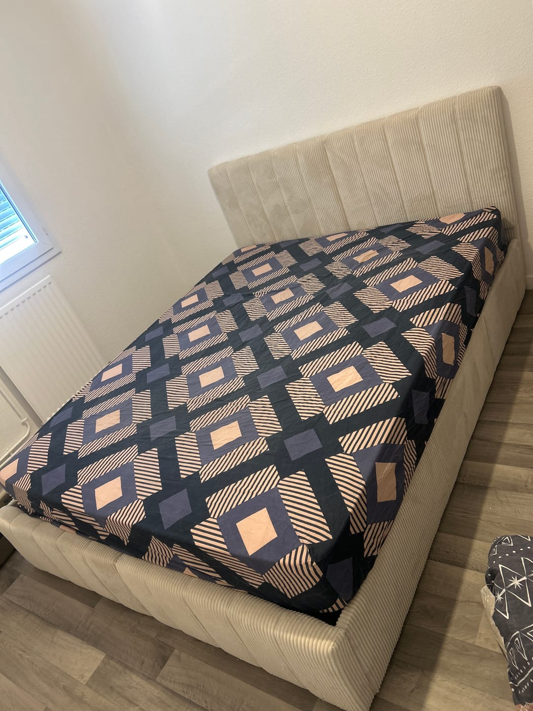 Customer photo review of Lit coffre design - CELINE