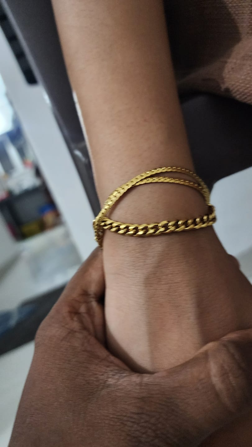Customer photo review of Equilibrium Link Bracelet