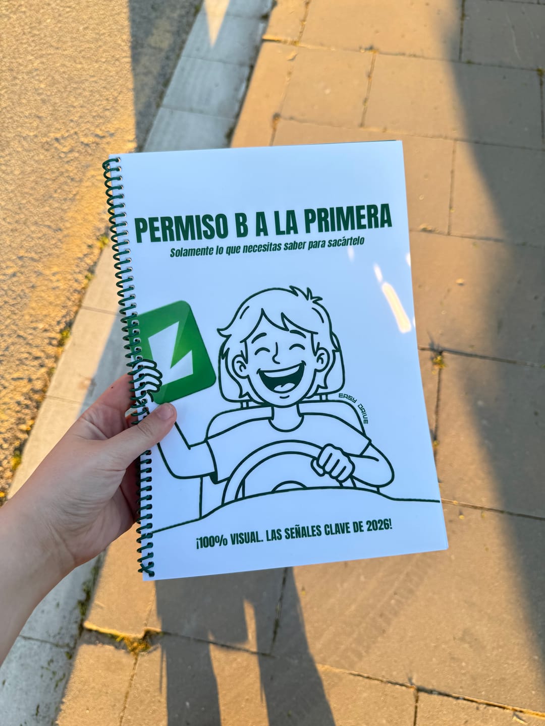 Customer photo review of MÉTODO EASY DRIVE: Guía de Apuntes Permiso B (Actualizada 2026)