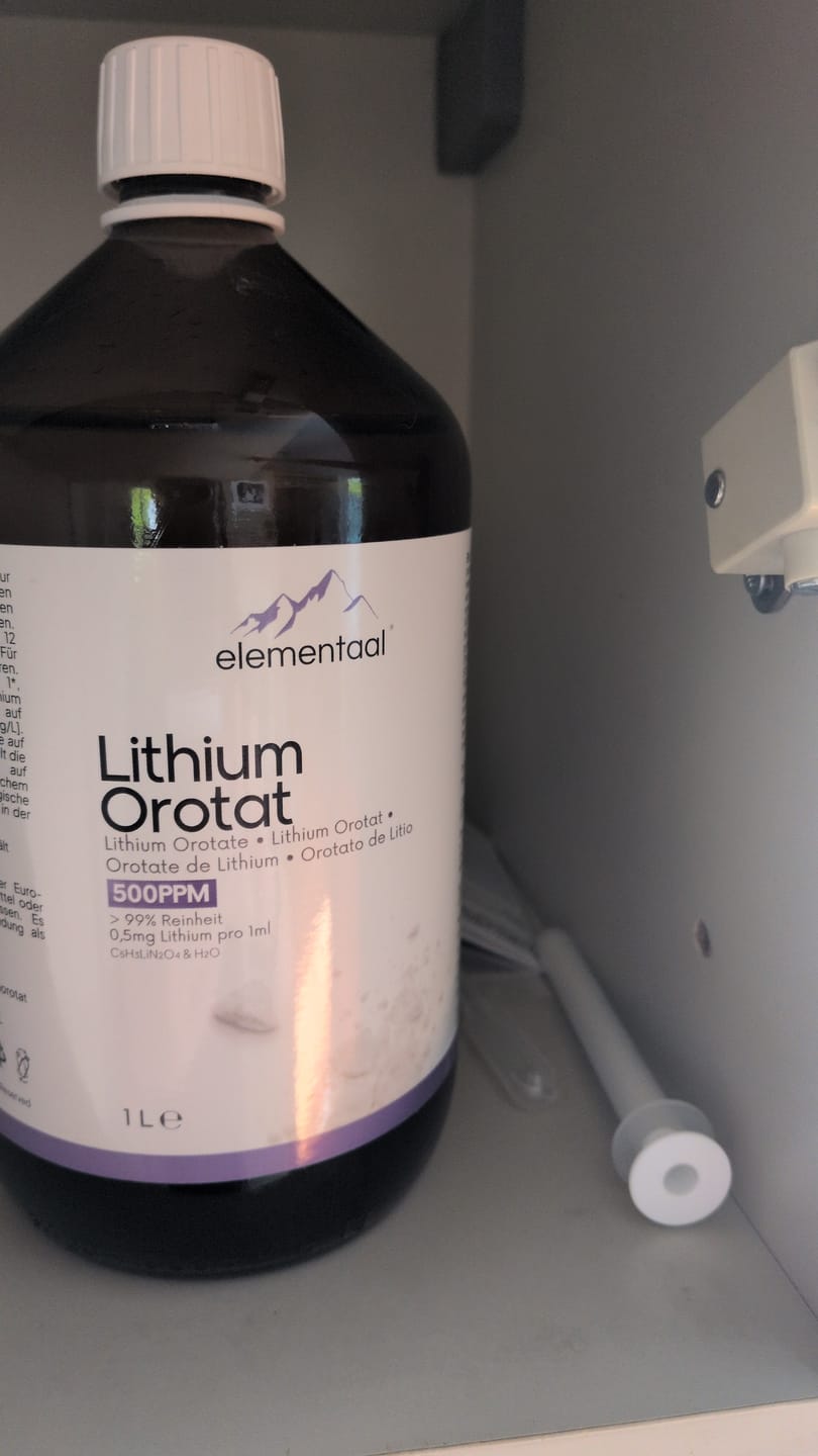 Customer photo review of Elementaal® Lithium Orotat | inkl. Dosierspritze, Messbecher & Pipette