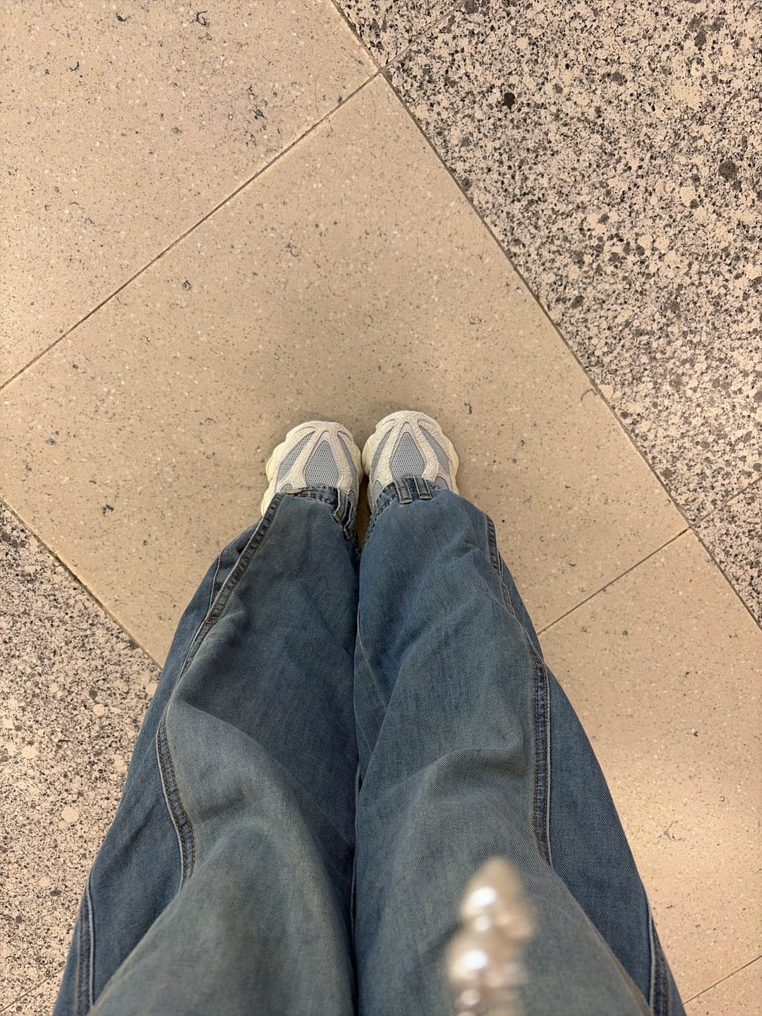 Customer photo review of New Balance 9060 Timberwolf Grey