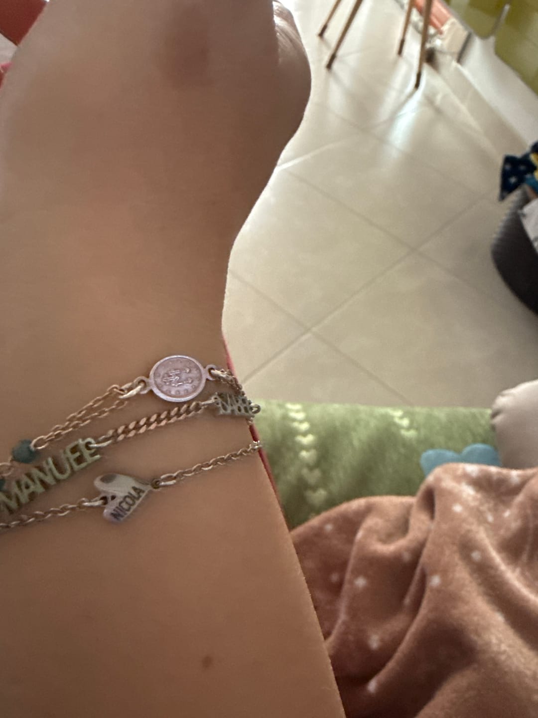 Customer photo review of Bracciale personalizzato con cuore inciso