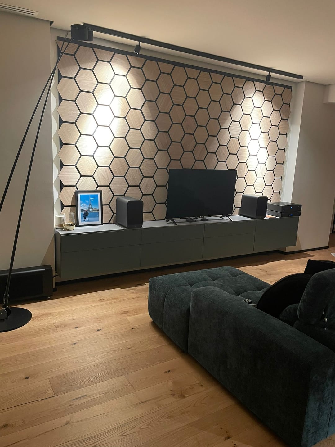 Customer photo review of Esagonale acustico in legno | Rovere Chiaro