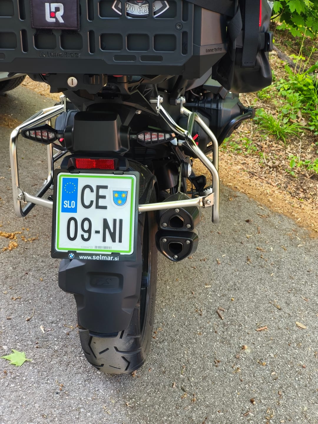 Customer photo review of MotoRacks – Motorcycle Luggage Pannier Racks