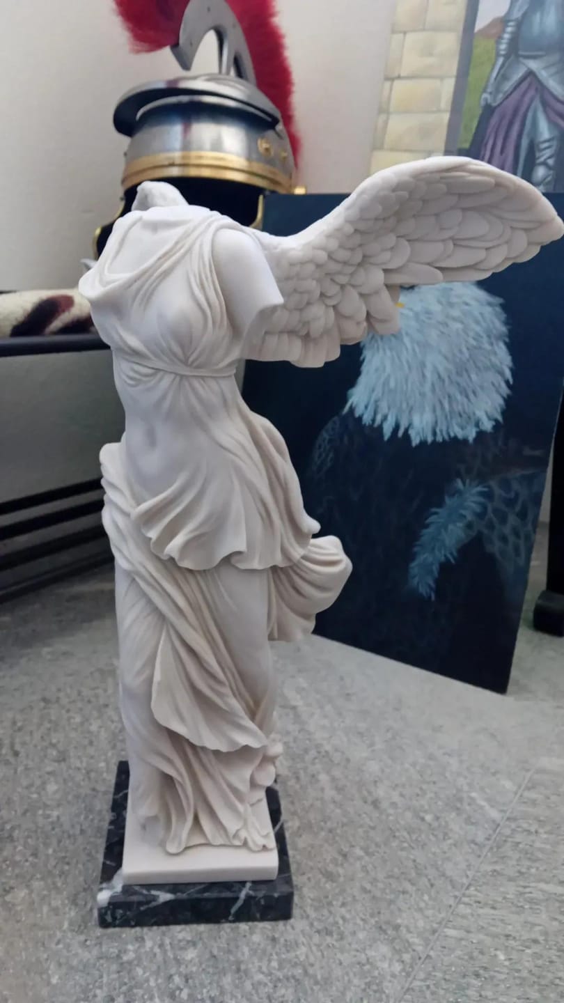 Customer photo review of Nike Di Samotracia - statua in marmo 37,5 cm