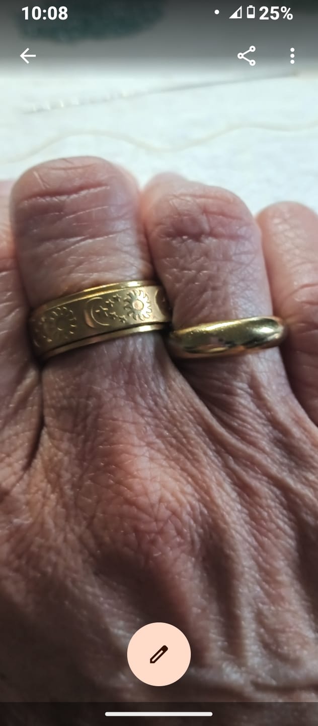 Customer photo review of Spins Celestial Ring