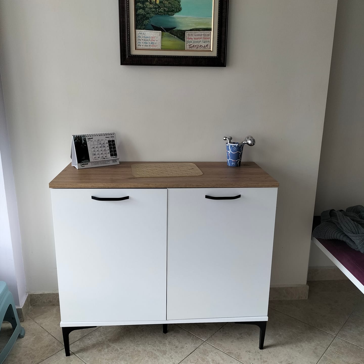 Customer photo review of Rani JE190 Kahve Köşesi Çok Amaçlı Dolap 2 Kapaklı Kiler Mutfak Dolabı Beyaz - Sepet Ceviz