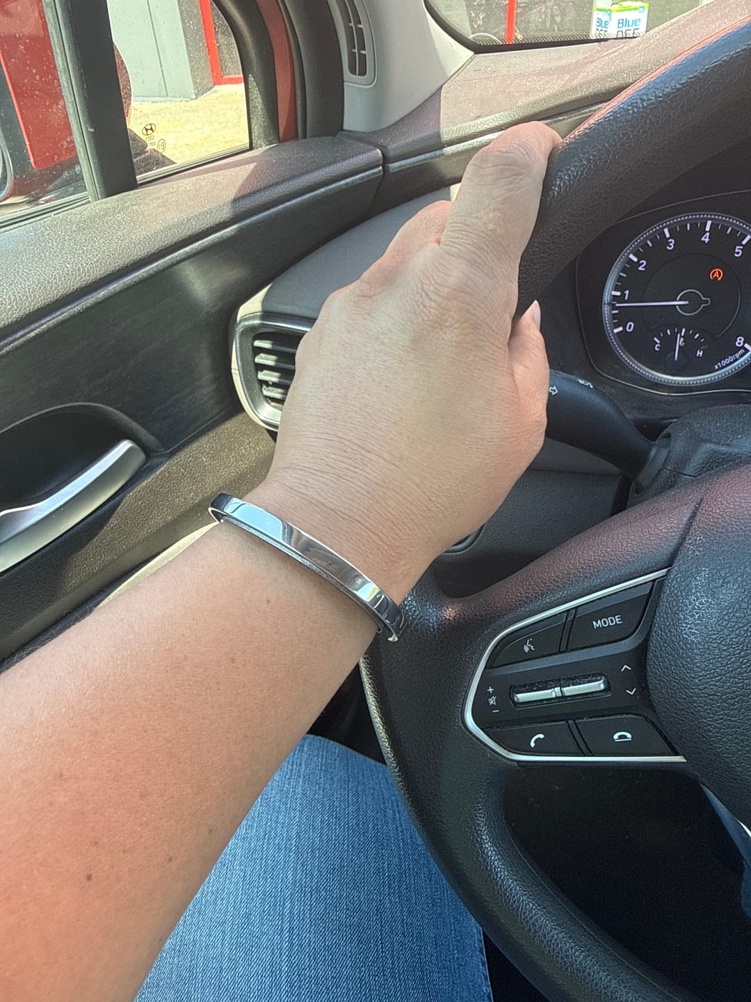 Customer photo review of Hair-tie Hider Cuff Bracelet