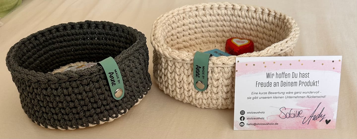 Customer photo review of Personalisierte Labels mit Chicago Screws - Kunstleder-Label mit Schrauben