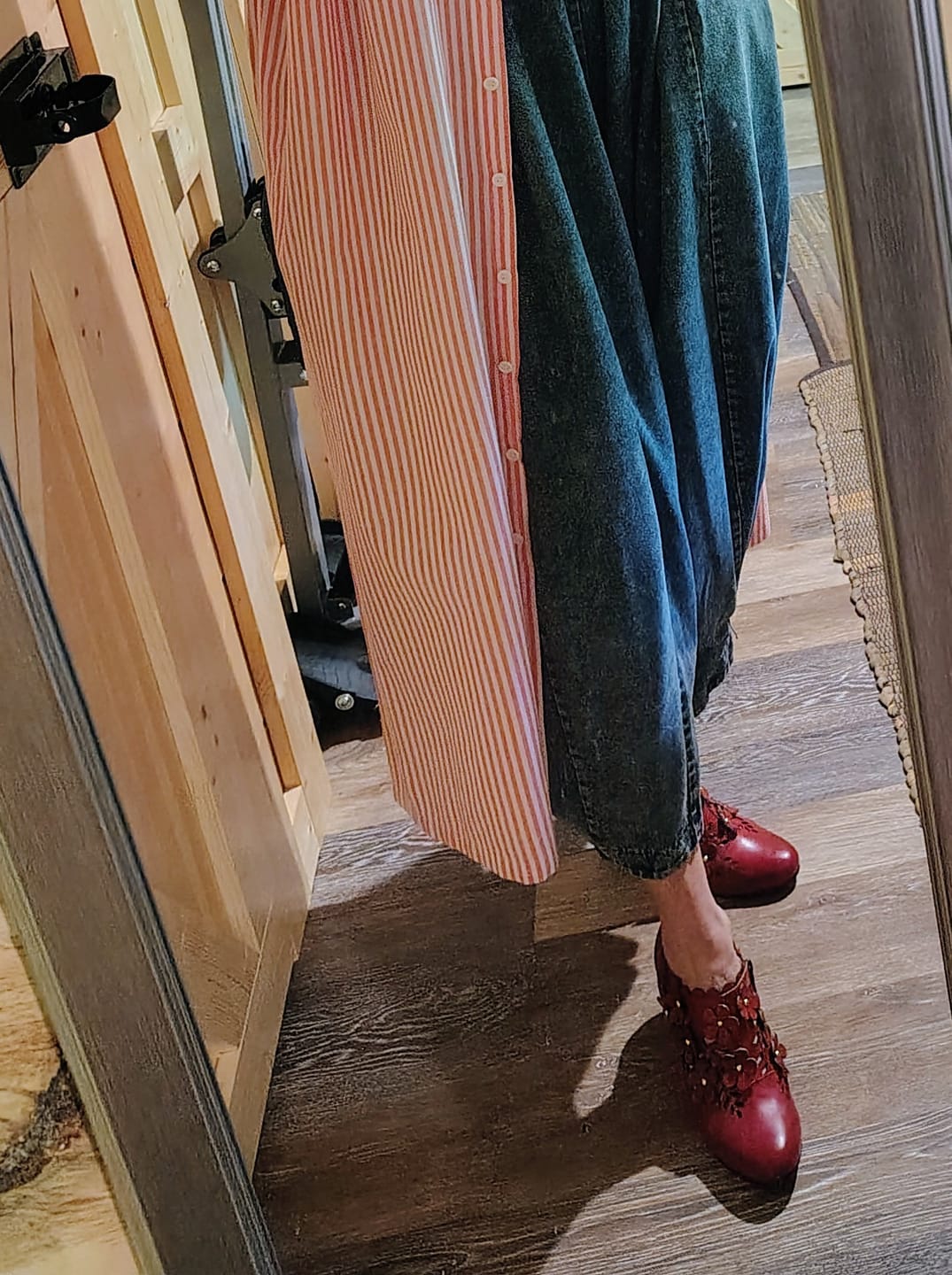Customer photo review of Handmade Vintage Elegance Leather Pumps
