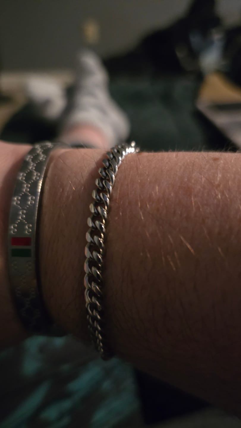 Customer photo review of Cuban Link Bracelet - 5mm