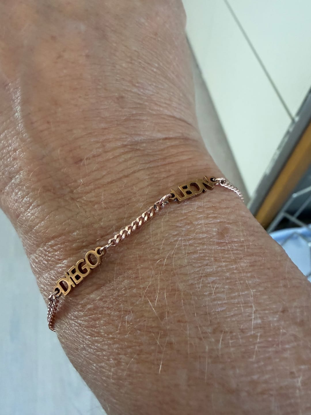 Customer photo review of Personalisiertes Namensarmband