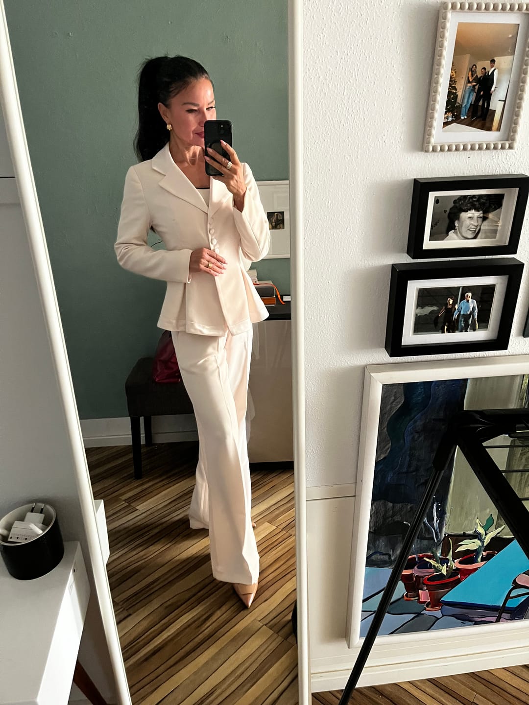 Customer photo review of Vanessa Suit in Ivory