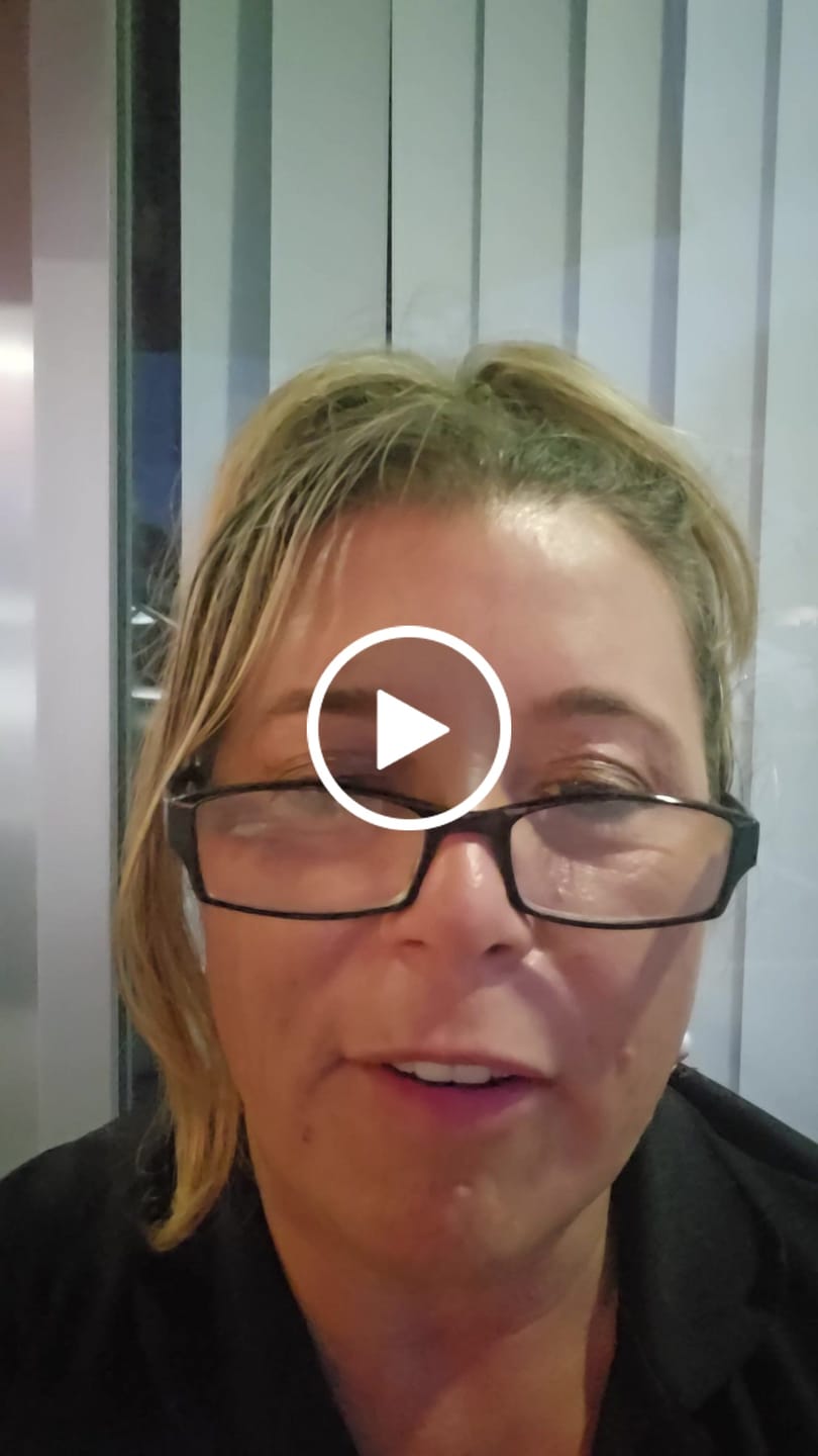 Customer video review of Besque® Magic Body Oil - Unscented