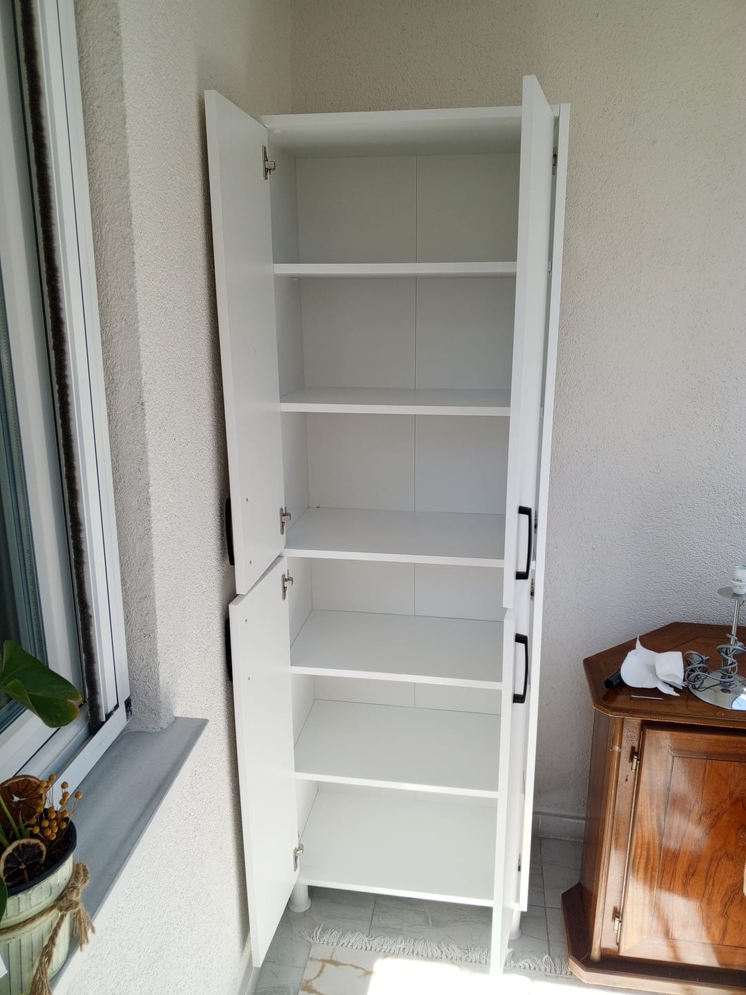 Customer photo review of Rani F1 Çok Amaçlı Dolap 4 Kapaklı 6 Raflı Banyo Kiler Mutfak Dolabı Beyaz M4