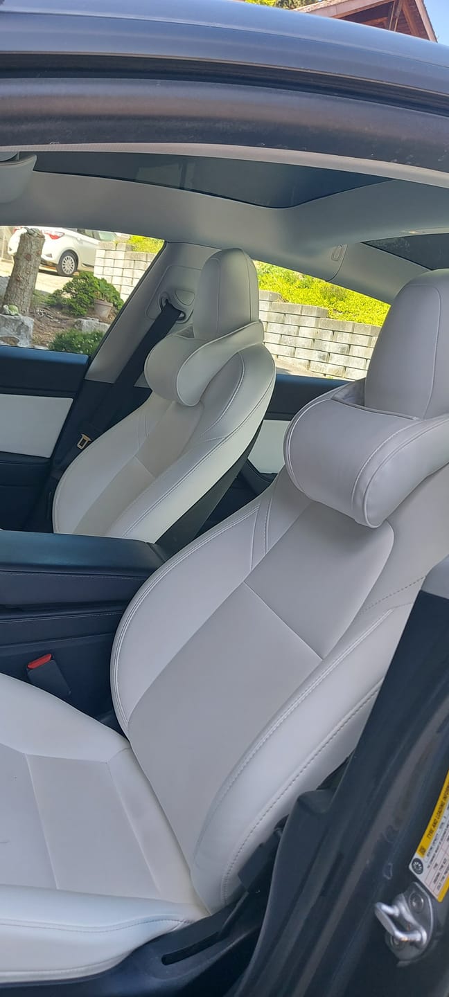 Customer photo review of Neck Support Pillow for Tesla Accessories - Model S/X/3/Y