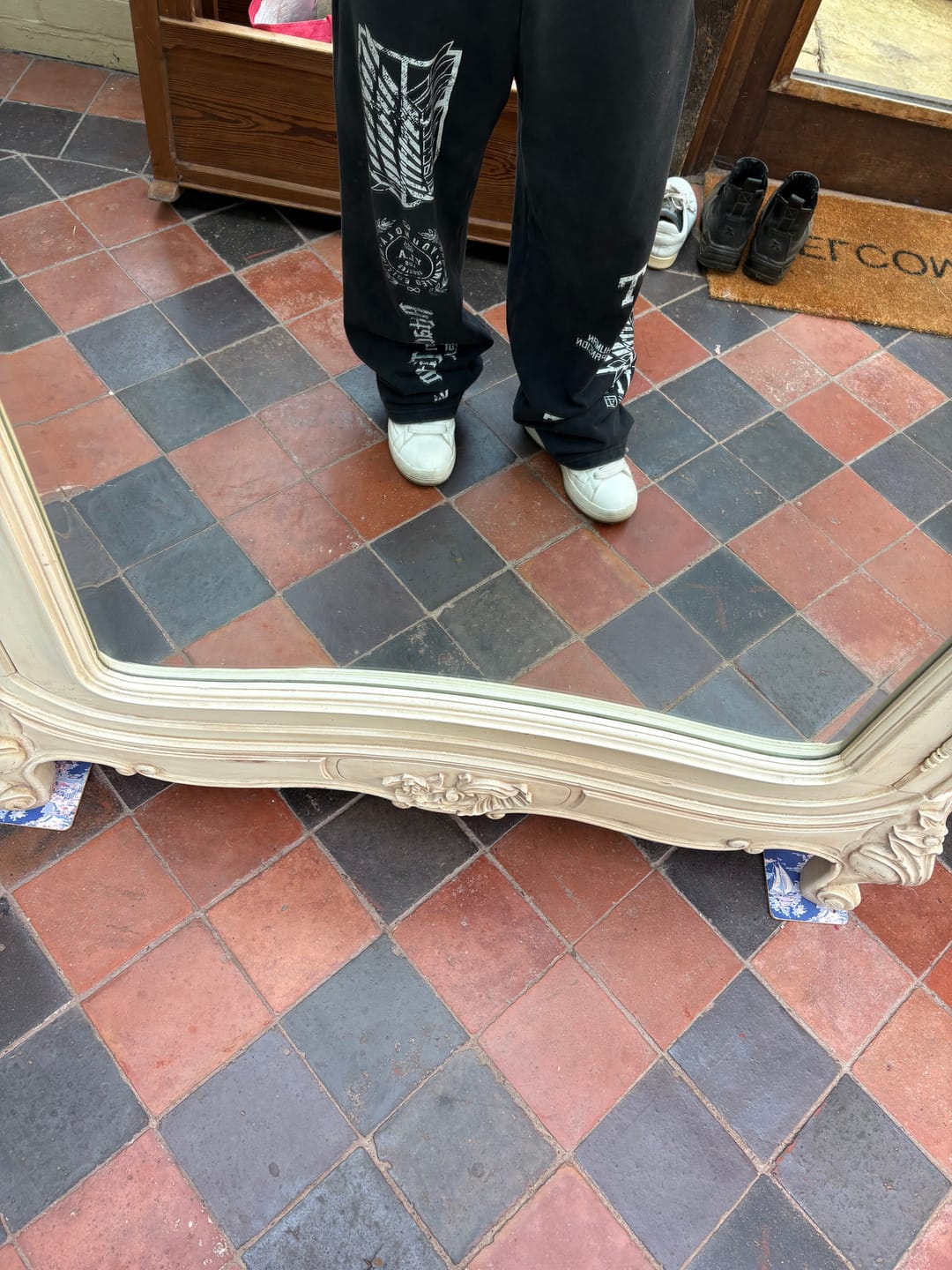 Customer photo review of 2128 - AOT©  x YLA Baggy Joggers