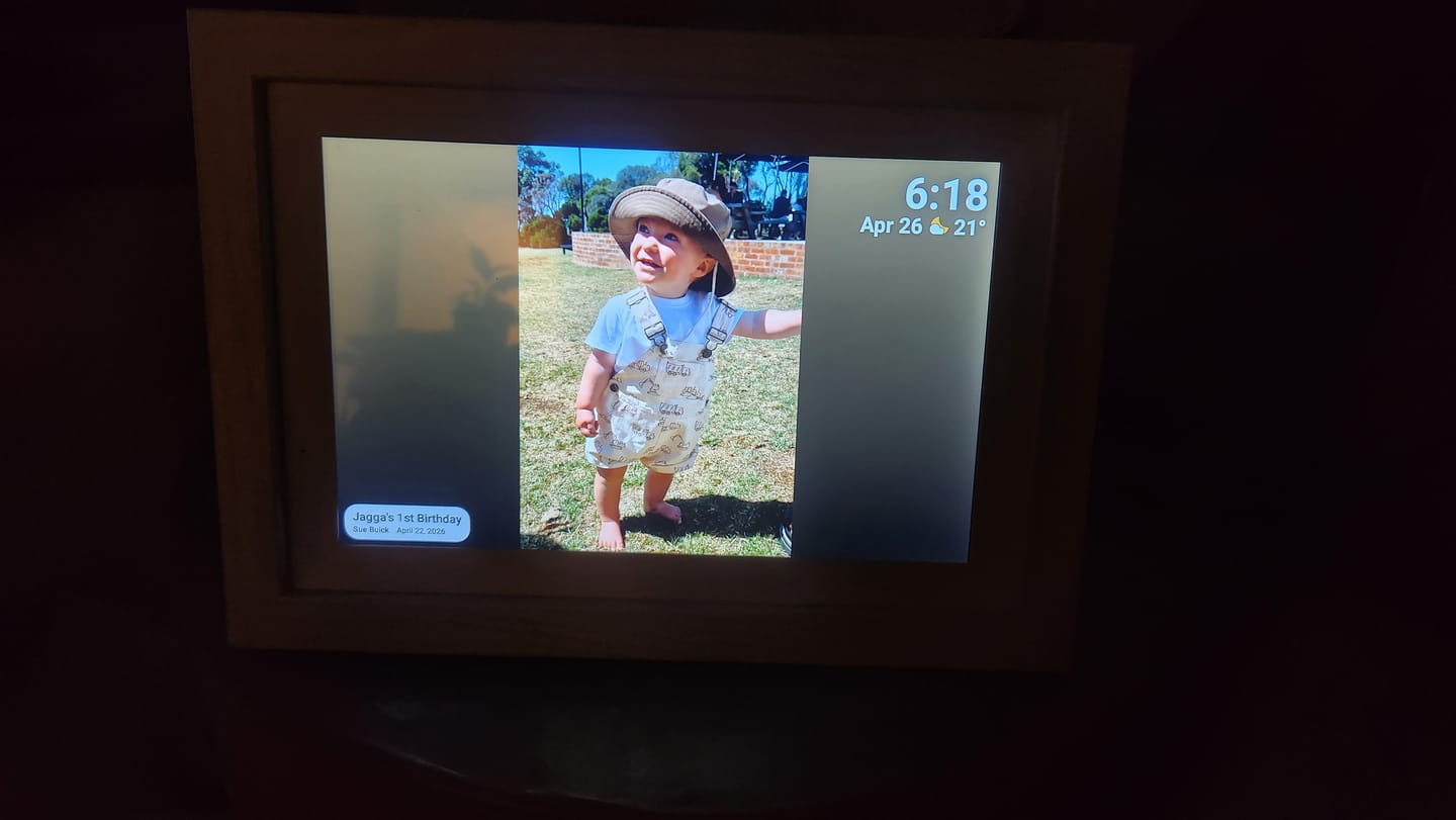 Customer photo review of Digital Photo Frame