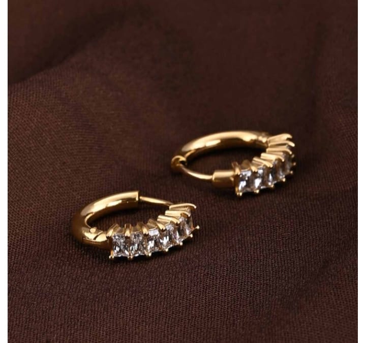 Customer photo review of Gold Stone Studded Hoop Earrings