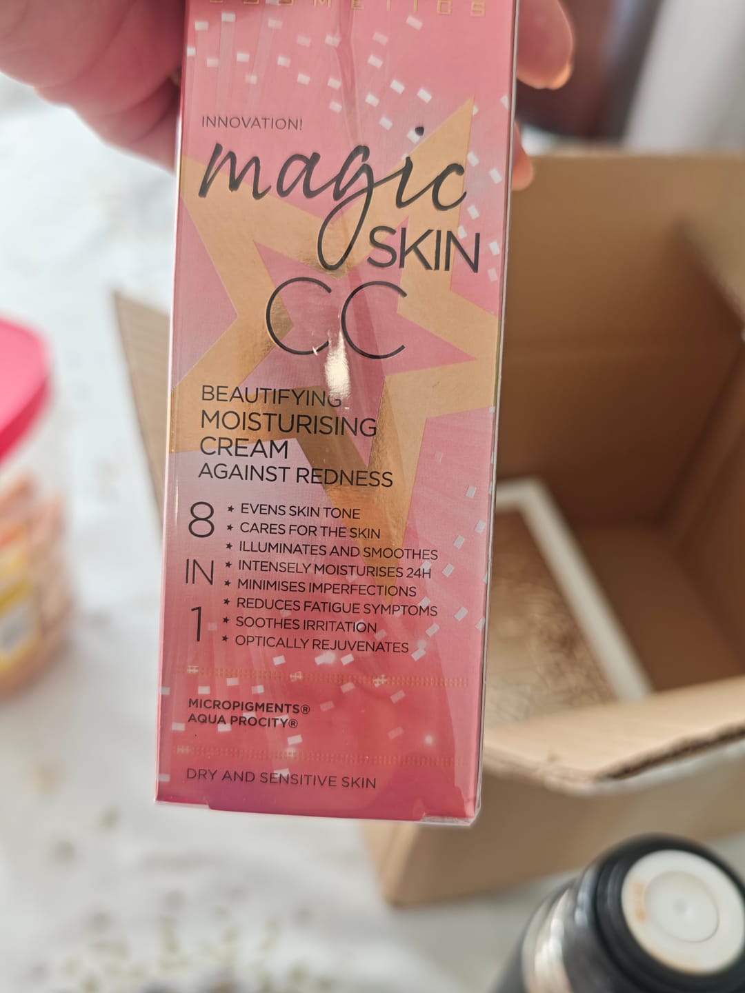 Customer photo review of CC CREAM MAGIC SKIN 8 EM 1 EVELINE - 50 ML