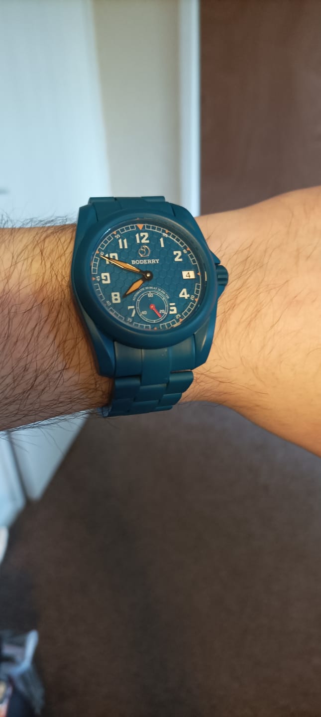 Customer photo review of 3-link Blue Cerakote-Coated Titanium Bracelet | 22mm lug width,Fits only for Voyager Watch