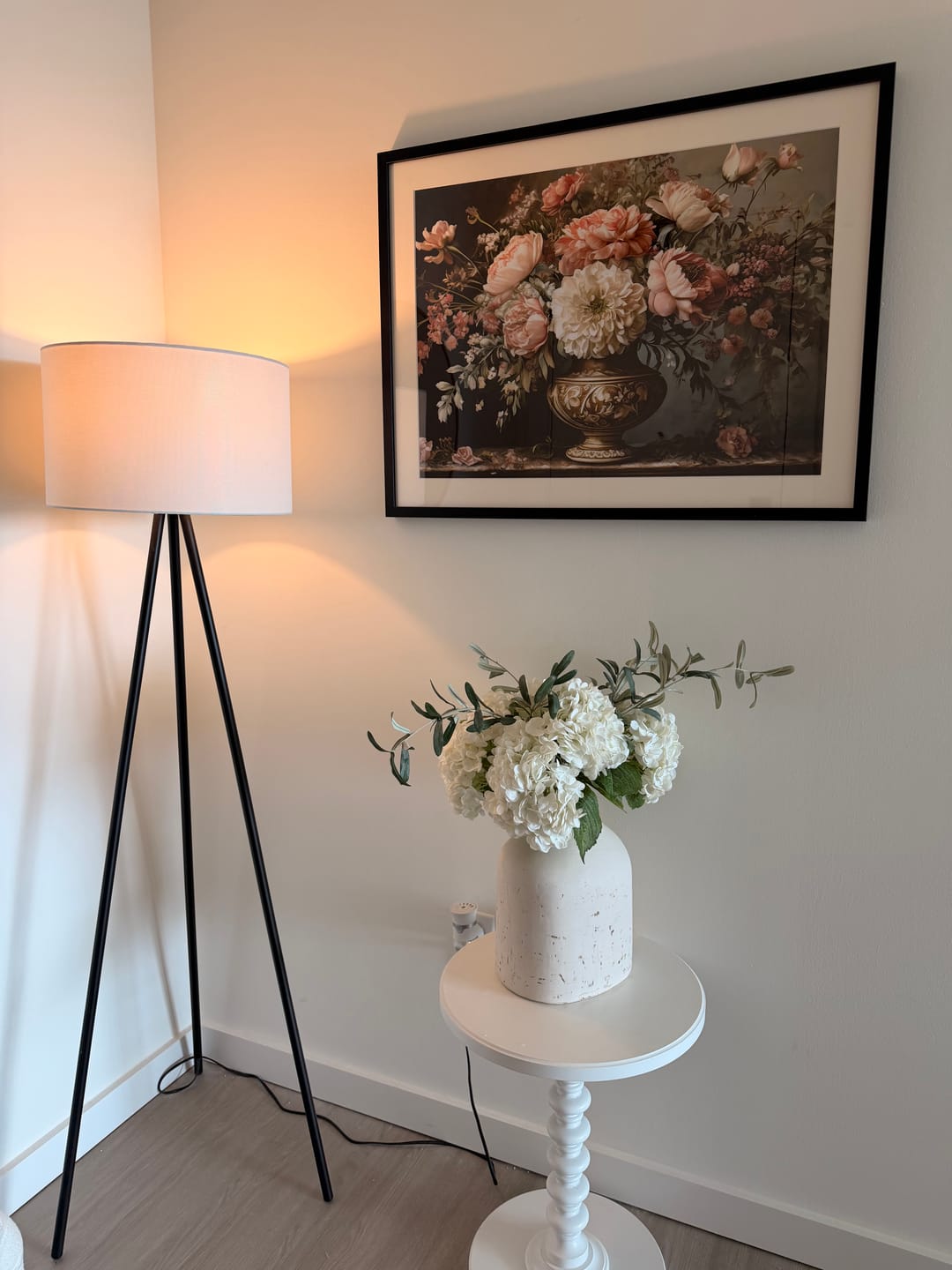 Customer photo review of Vintage Flowers in Old Vase Wall Art