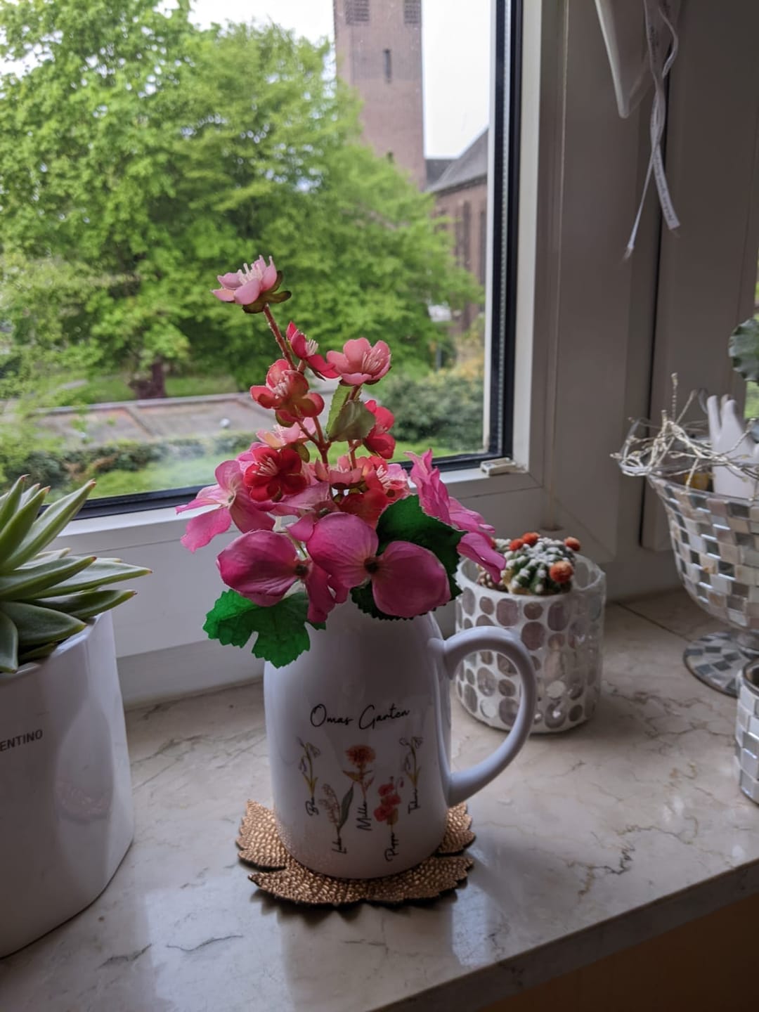 Customer photo review of Mamas Garten - Personalisierte Vase für Mama und Oma mit Geburtsblumen