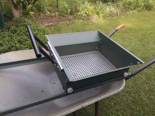 Customer photo review of Jetroc III Kompostsieb für Schubkarre – stabil, sauber, effizient