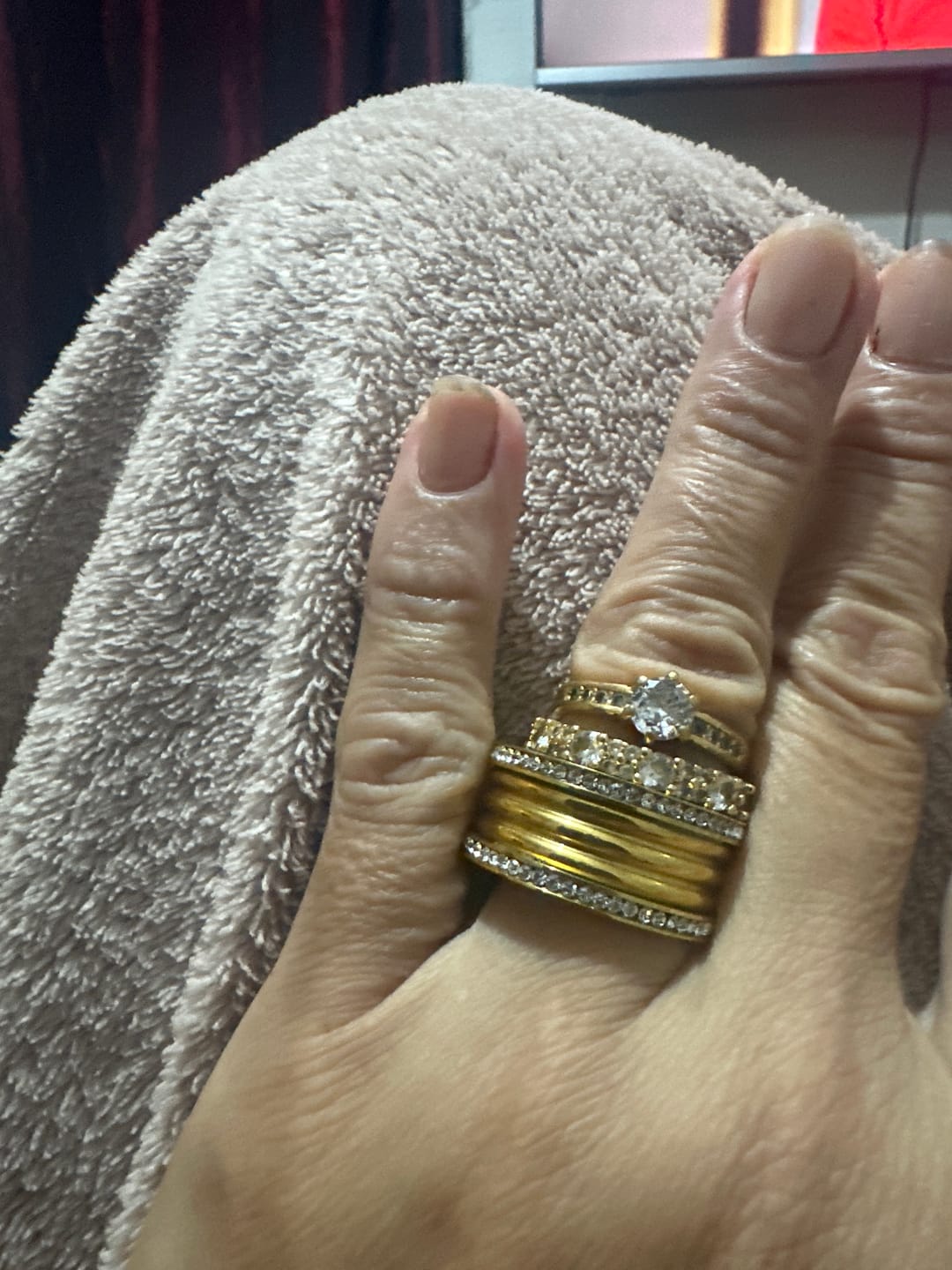 Customer photo review of Anel Luxo Imperial Banhado em Ouro 18K