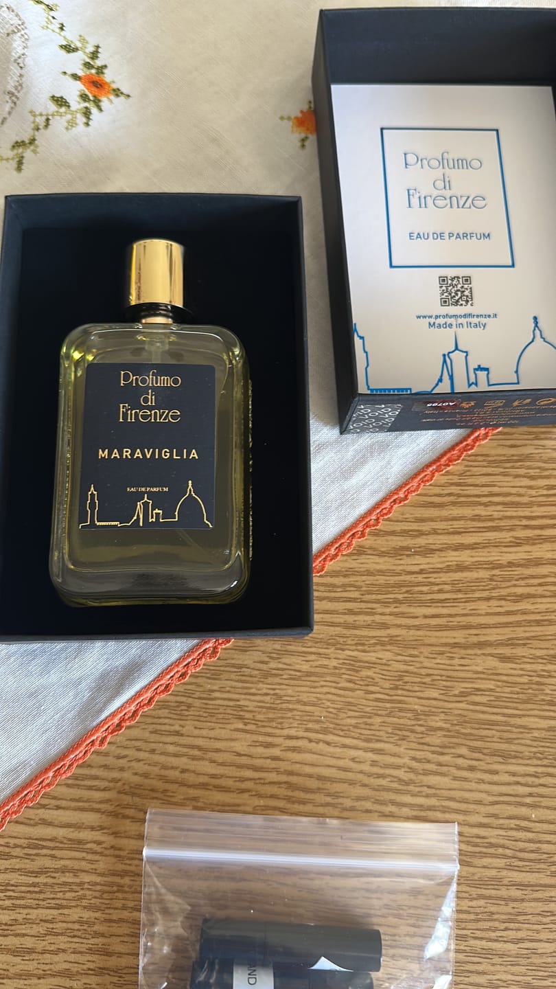 Customer photo review of GIFT CARD NUUR