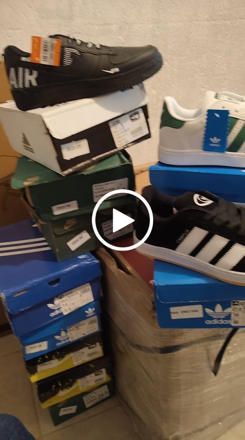 Customer video review of Tenis 270 Blanco Negro Negro