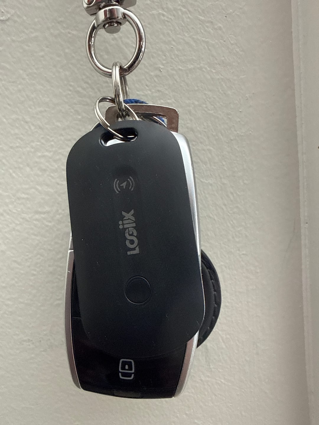 Customer photo review of VIBRANCE Discover Tag