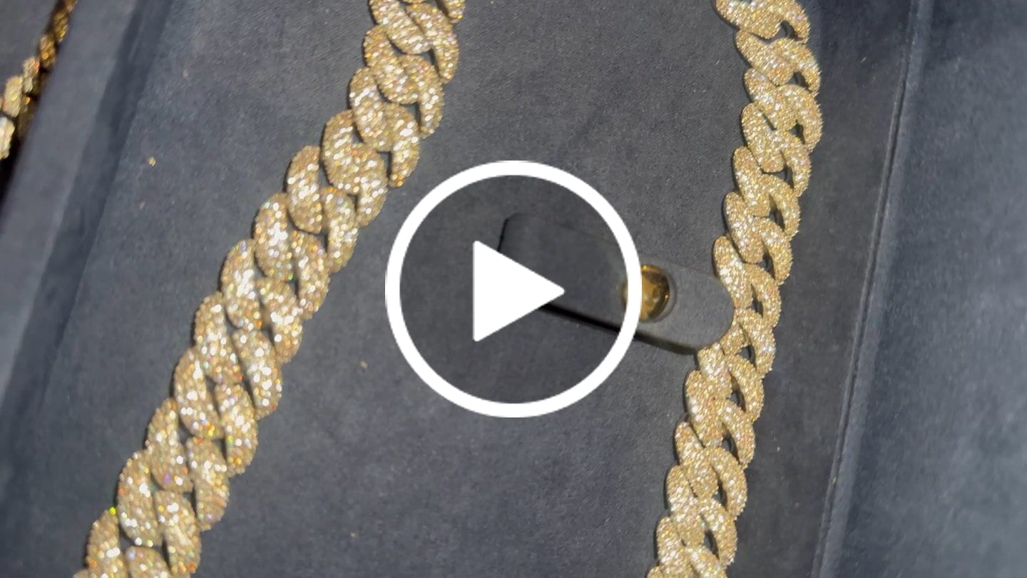 Customer video review of VVS Cuban Link Chain 14K Gold (ALL SIZES)