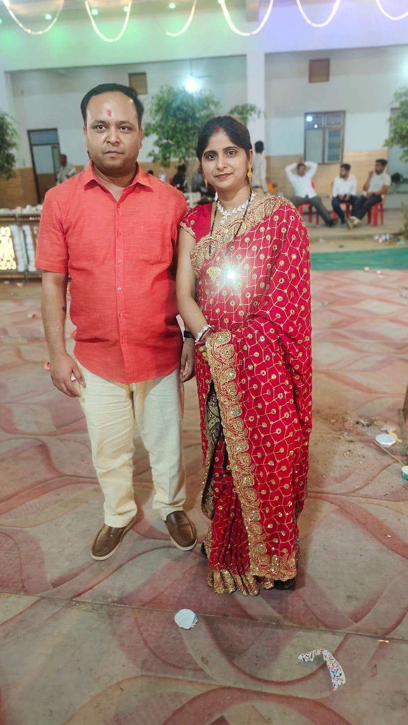 Customer photo review of Men Beige Linen Blend Straight Pant