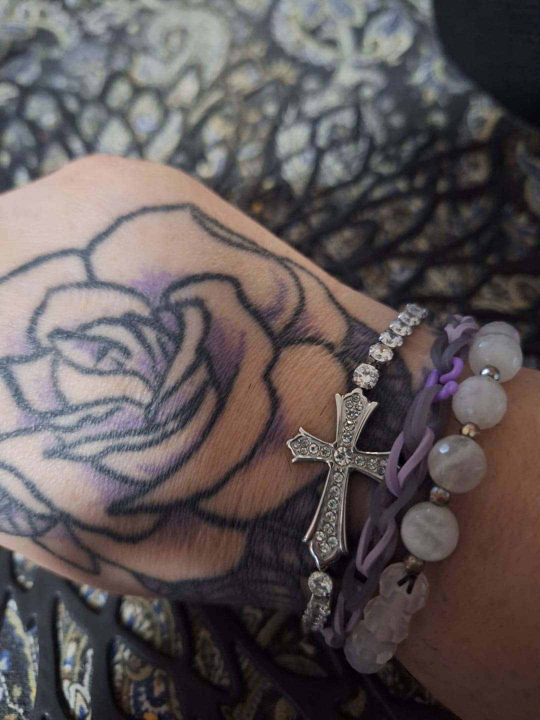 Customer photo review of FREE Today: 2-Color Elegant Zircon-Encrusted Cross Bracelet: A Symbol of Divine Grace & Elegance