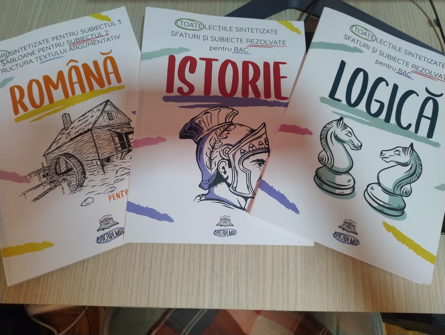 Customer photo review of Pachet Bacalaureat (Română + Istorie + Logică) Bacademia