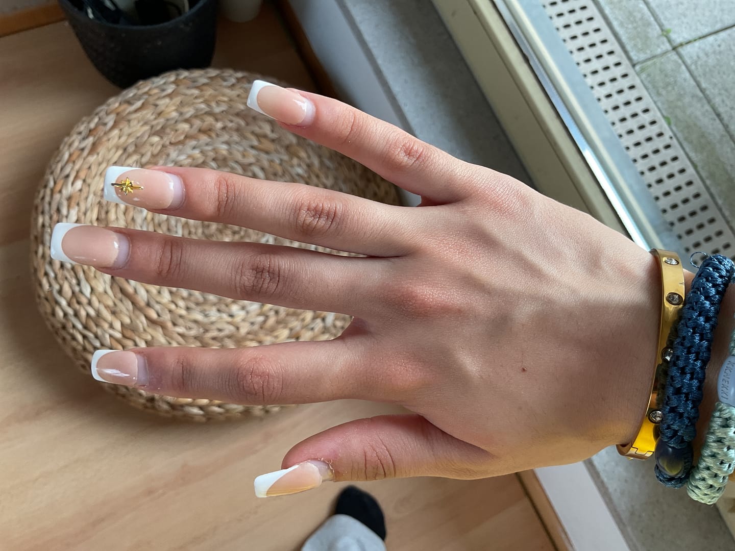 Customer photo review of Deluxe Timeless Stone Armreif 18K Vergoldet