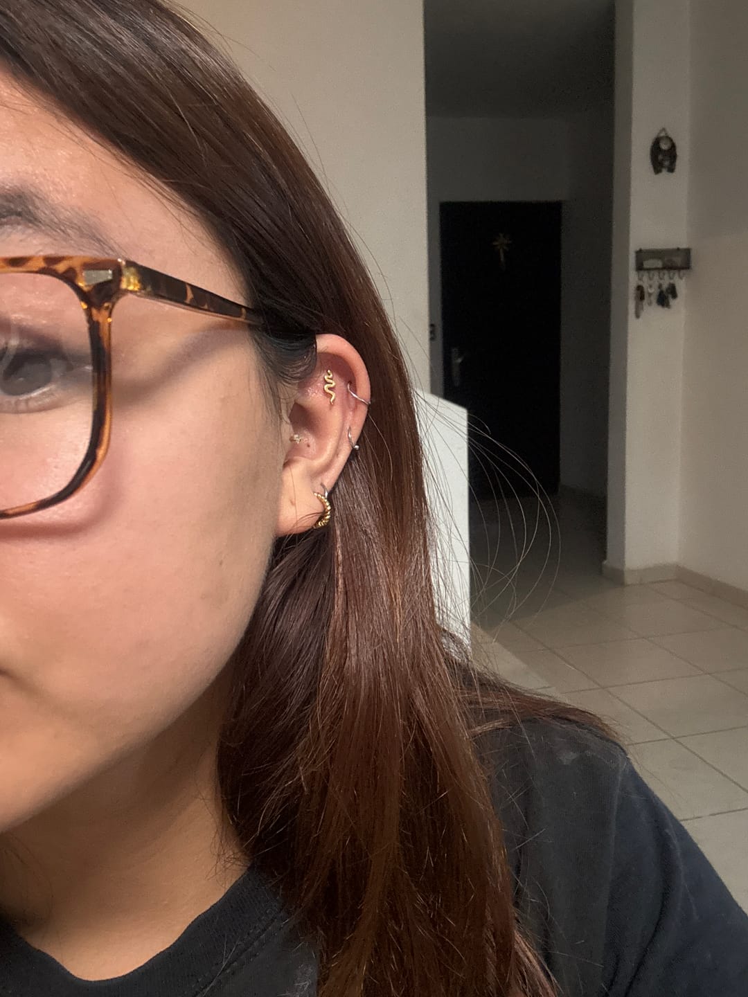 Customer photo review of Arete Dorado Acero Inoxidable Primera Perforacion