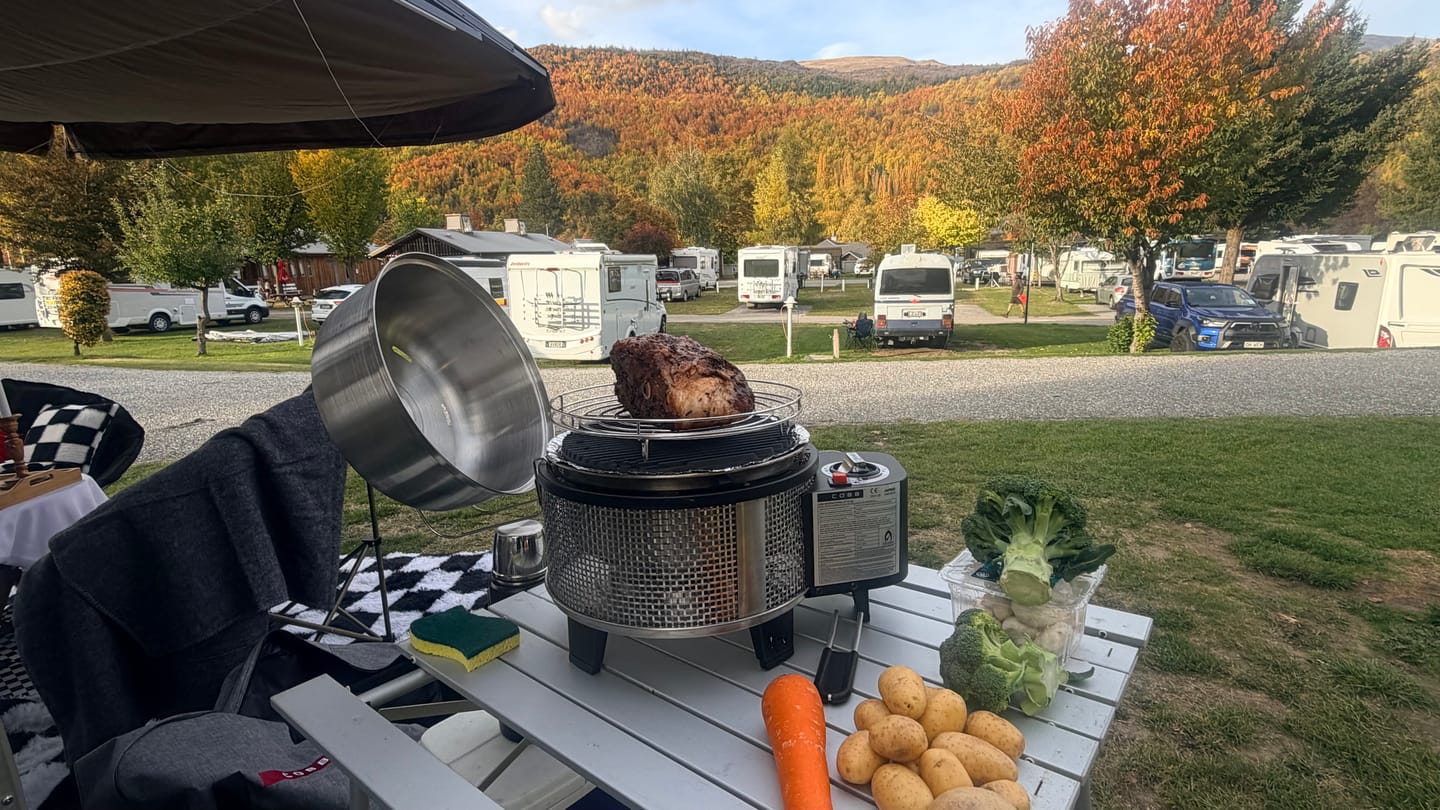 Customer photo review of COBB Lid Holder