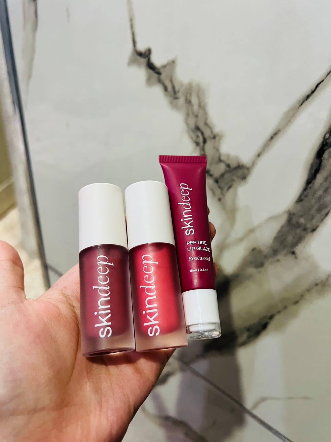 Customer photo review of Gloss POP™ - High-Shine Lip Gloss