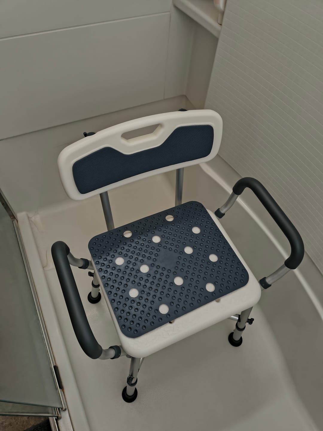 Customer photo review of Shower Chair (450lb)