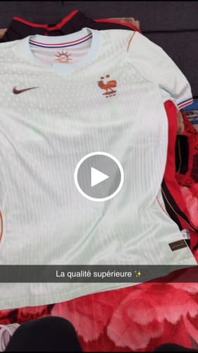 Customer video review of Maillot 25/26 Real Madrid Extérieur  Manches Longues