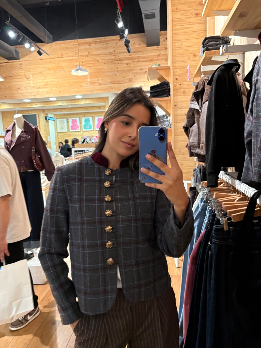 Customer photo review of Chaqueta Estampada Botones Grey